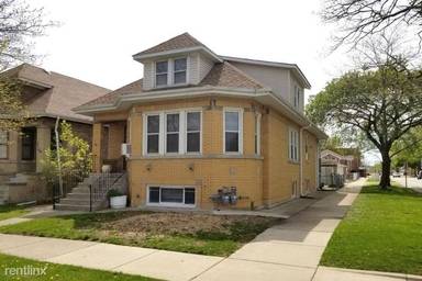 Main picture of 2844 N 75th Ct