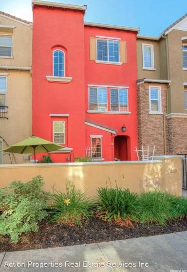 Main picture of 1749 Camino Real Way