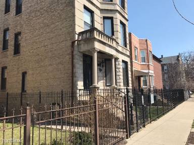 Main picture of 2610 W Walton St