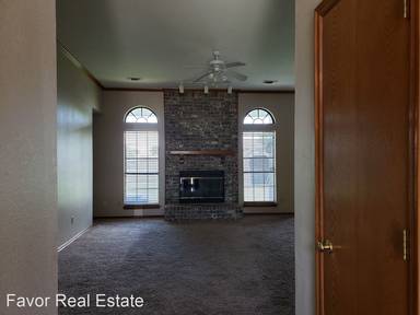 Main picture of 733 SW 153rd St