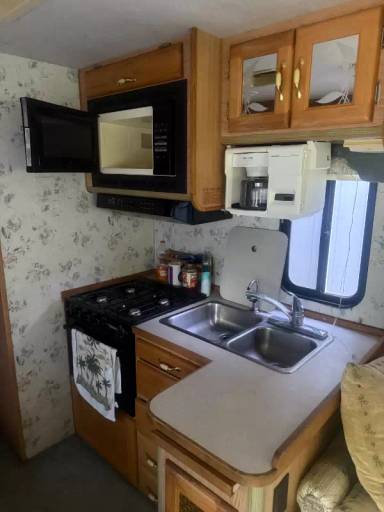 Main picture of 8401 Darby Ave
