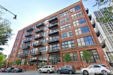 Main picture of 525 W Superior St