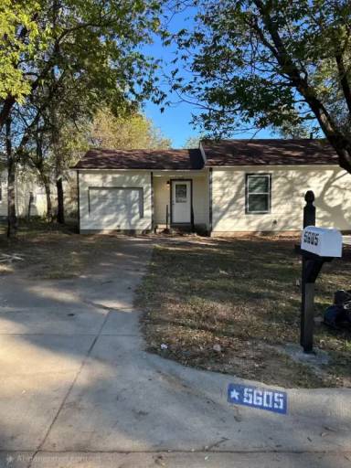 Main picture of 5605 Hiett Ct
