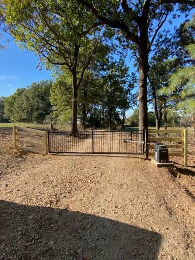 Main picture of 943 County Road 761