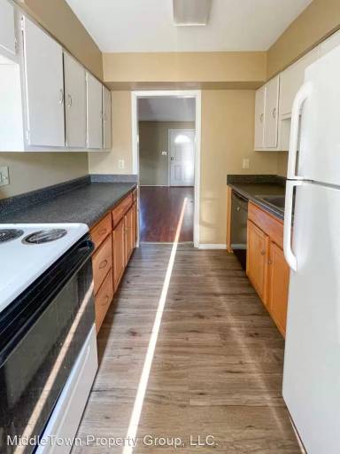 Main picture of 2117 N Hollywood Ave