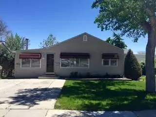 Main picture of 1207 S Washington St