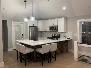Main picture of 194 North End Blvd