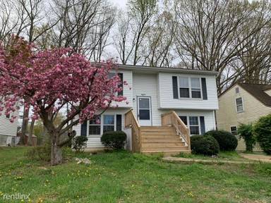 Main picture of 8407 Middle Rd