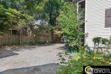 Main picture of 46-48 Hobson St