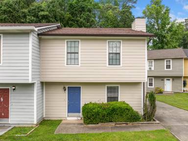 Main picture of 112 Woodberry Ct