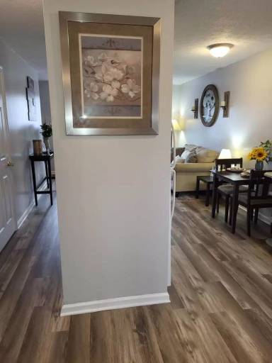 Main picture of 104 Autumn Creek Ln
