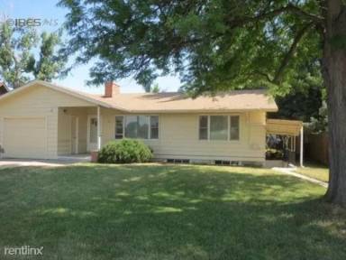 Main picture of 723 E Prospect Rd