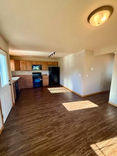 Main picture of 3335 Warbler Way