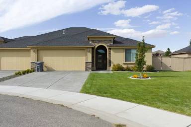 Main picture of 2460 Bramasole Dr