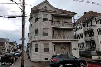 Main picture of 473 N Front St