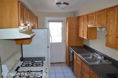 Main picture of 1827 Parkdale Dr