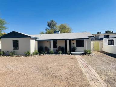 Main picture of 1440 E Edison St