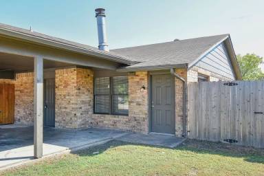 Main picture of 3913 Peperport Dr