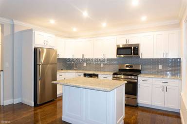 Main picture of 17 Kenneson Rd