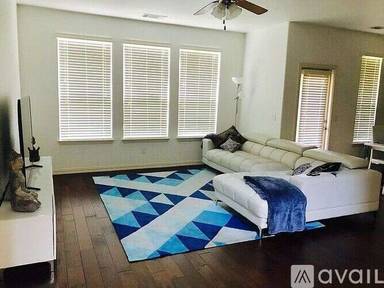 Main picture of 881 Vaquero St