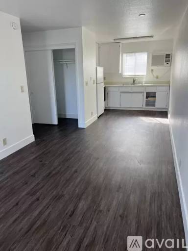 Main picture of 668 Cooper Ave