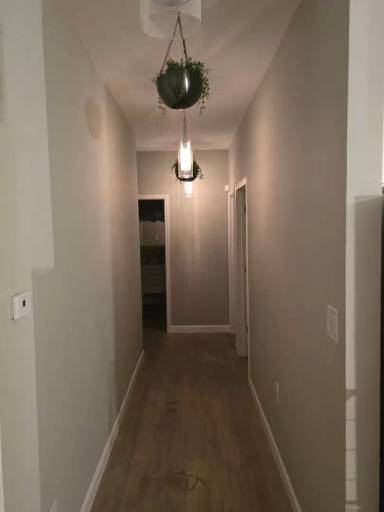 Main picture of 365 S Hamilton St