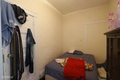 Main picture of 2 Ware St