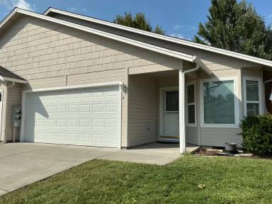 Main picture of 3182 Forest Hills Dr