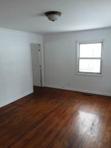 Main picture of 12 Feldberg Dr