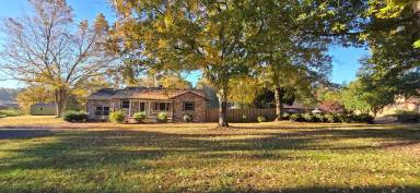Main picture of 6276 Robinhood Rd