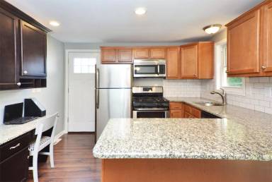 Main picture of 1814 Brodhead Rd