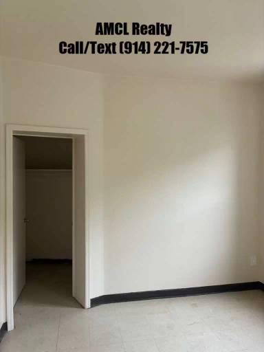 Main picture of 142 Orchard St