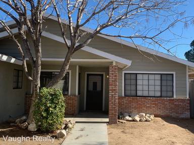 Main picture of 1110 N Inyo St
