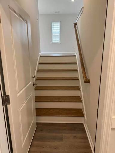 Main picture of 27 Lone Cypress Trl