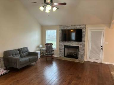Main picture of 1179 Freedom Dr