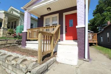 Main picture of 415 N Thompson St