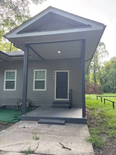Main picture of 2707 Gordon Ave