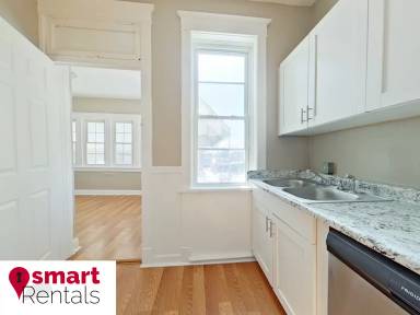 Main picture of 3232 Taft Ave