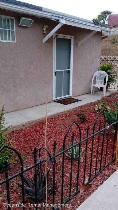 Main picture of 454 Garey Dr