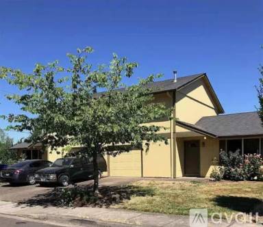 Main picture of 4225 Mahrt Ave SE