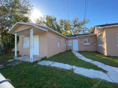 Main picture of 4246 Minoso St