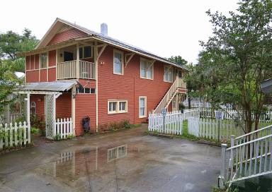 Main picture of 203 E Voorhis Ave