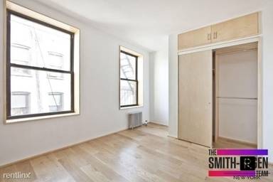 Main picture of 124 Ludlow St