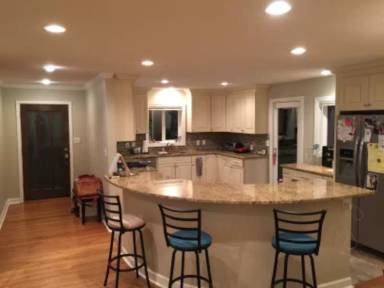 Main picture of 1906 McJenkin Dr NE
