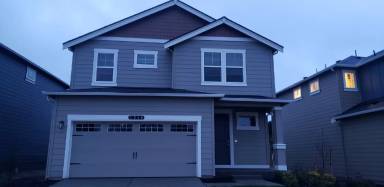 Main picture of 1240 SW Pendleton Way