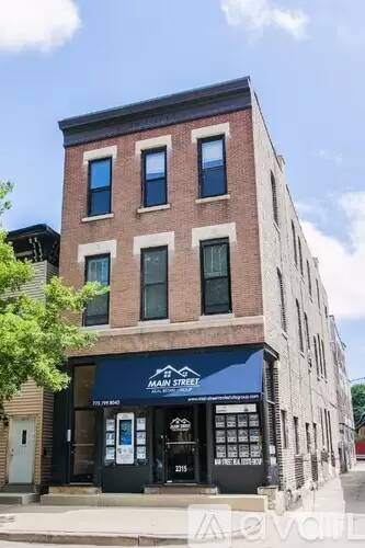 Main picture of 2315 N Southport Ave