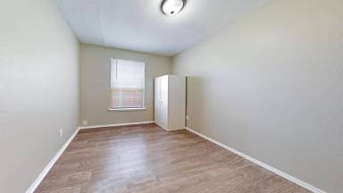 Main picture of 2701 Clovermeadow Dr