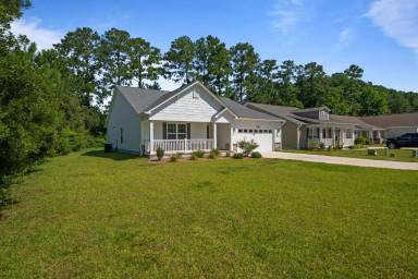 Main picture of 121 Grantham Pl
