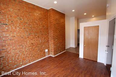 Main picture of 2311 Christian St
