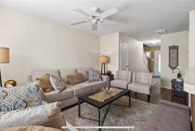 Main picture of 10520 Day Trail Ln